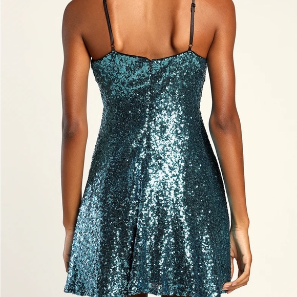 Sequin party dress- perfect for a Taylor Swift show or holiday party - Picture 4 of 4